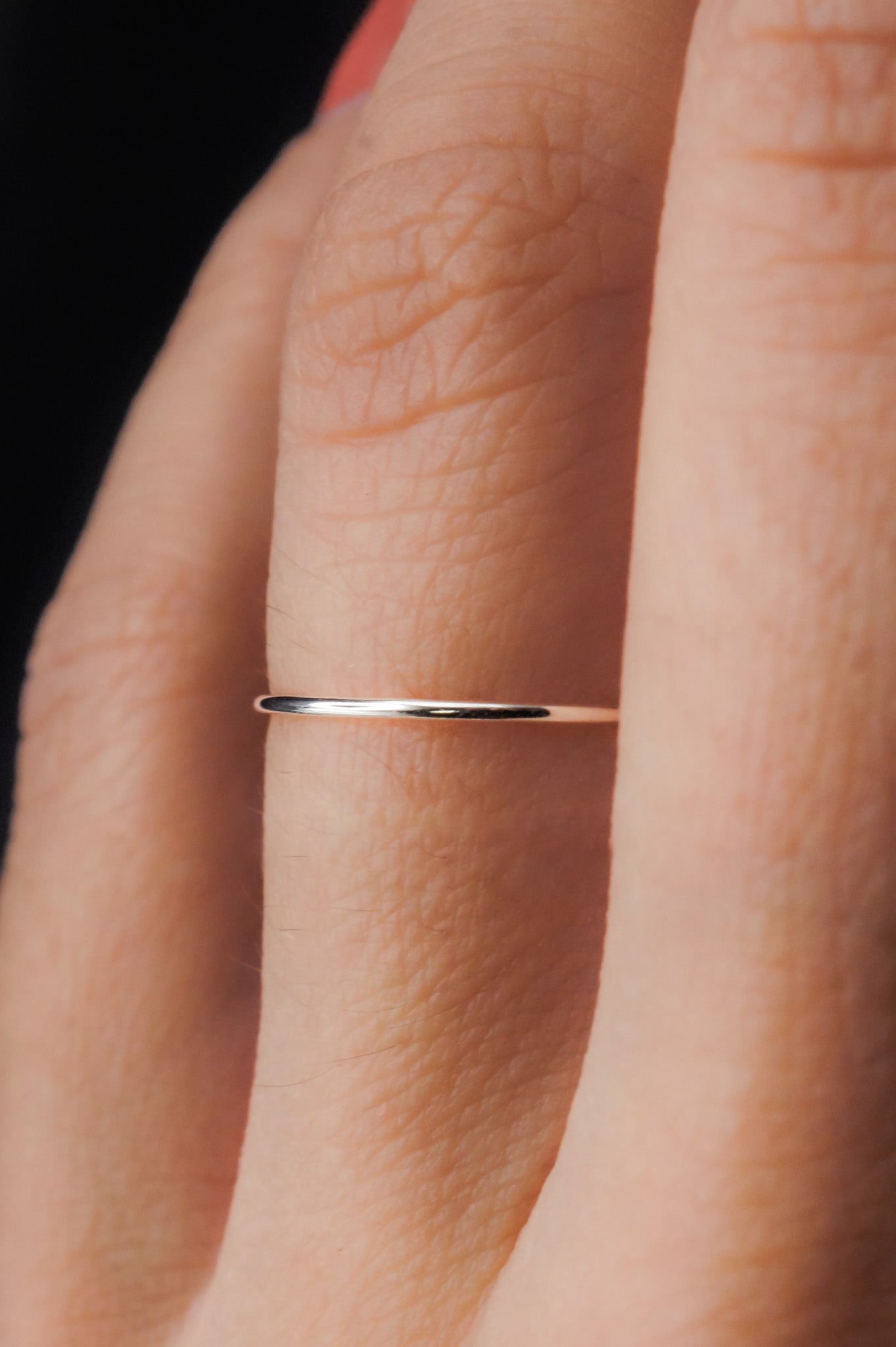 Basic Thin Round Band Ring 925 Sterling Silver | Musemond